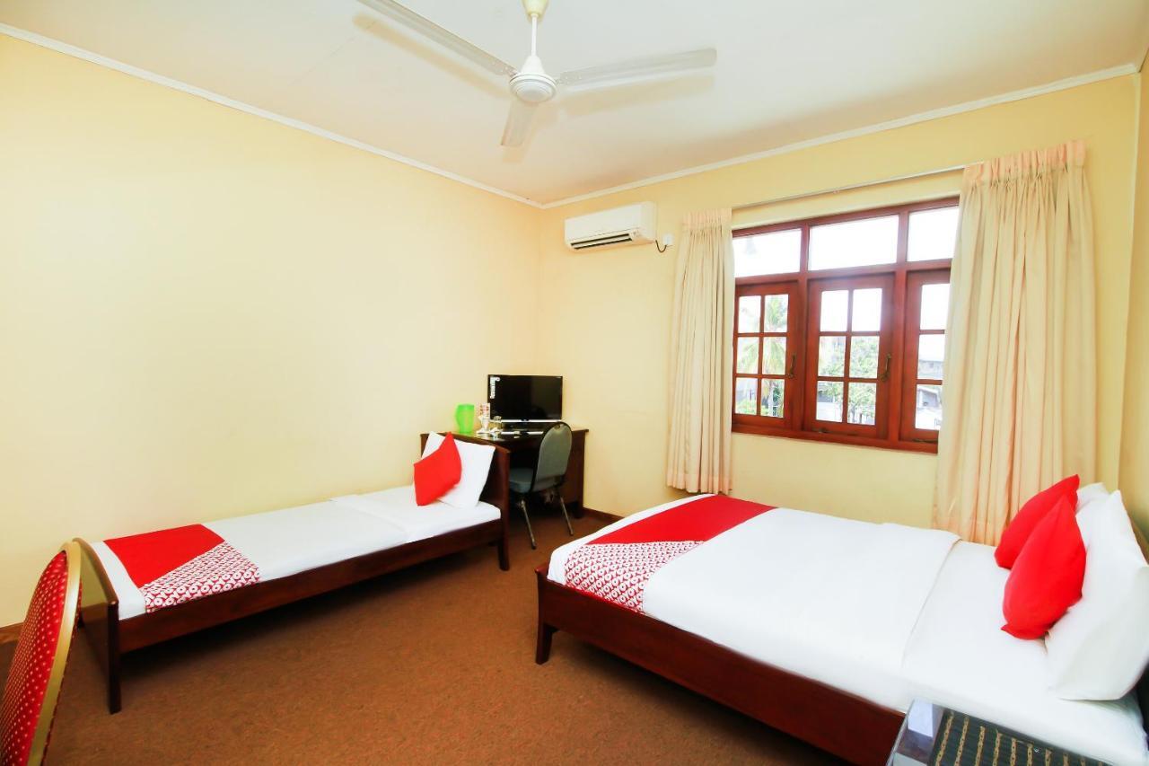 Chinese Lotus Luxapathiya - Shanghai Hotel Moratuwa Room photo