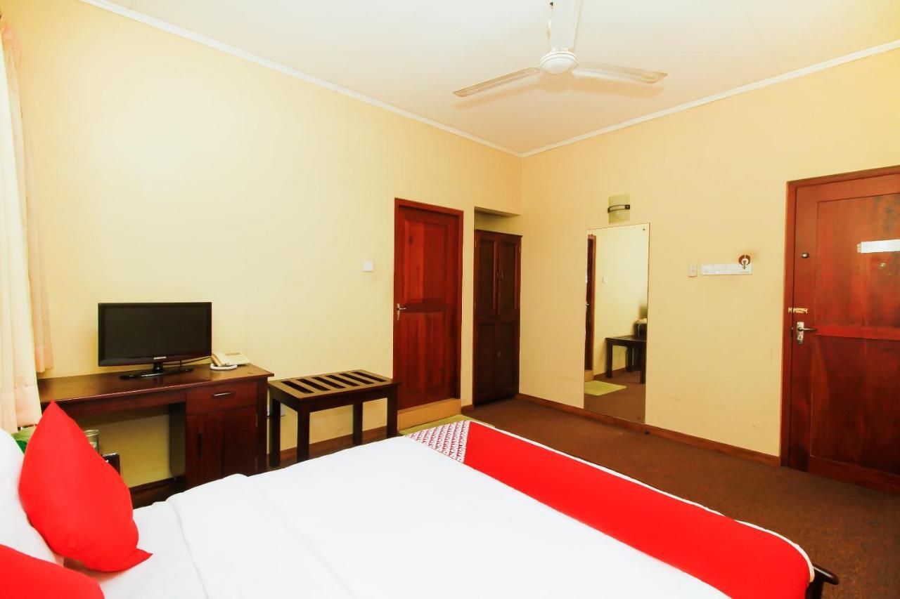 Chinese Lotus Luxapathiya - Shanghai Hotel Moratuwa Exterior photo